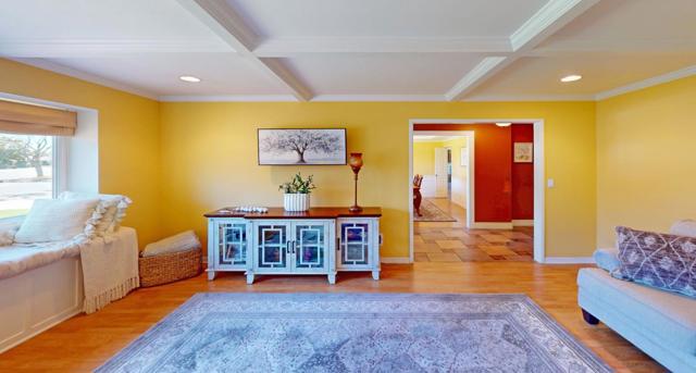 1127 Montecito Circle, Salinas CA: https://media.crmls.org/mediaz/414f7876-1938-4299-a177-27bed184d938.jpg