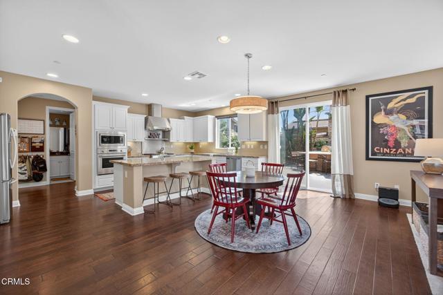 474 Park Cottage Place, Camarillo CA: https://media.crmls.org/mediaz/4150a2cc-6599-4b3b-ae8b-0d124ba48717.jpg