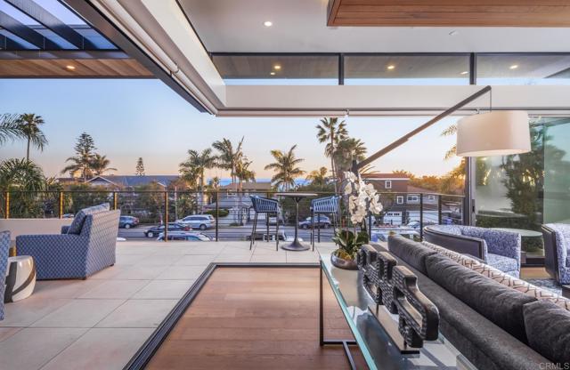 5170 Carlsbad Boulevard, Carlsbad CA: https://media.crmls.org/mediaz/4151a6a5-b387-4c83-be4d-96c1bafe258d.jpg