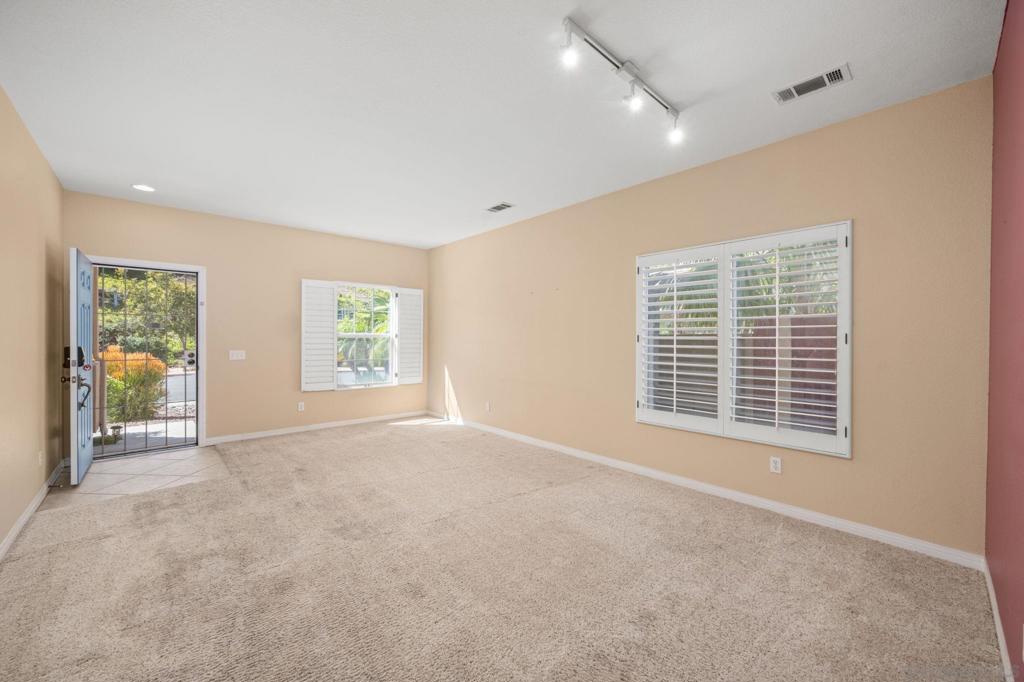 1020 Cima Dr - photo 5