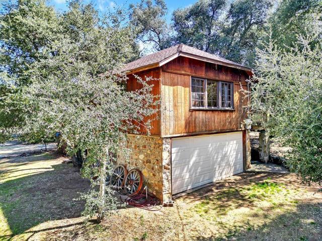 Image 6 of 64 For 28967 Oak Ln