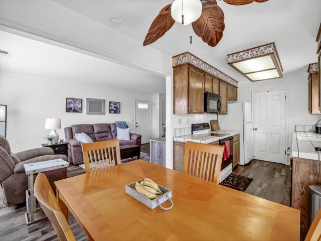 1056 Padre Drive, Salinas CA: https://media.crmls.org/mediaz/41542364-4ec3-456e-9910-0d9d871e51cc.jpg