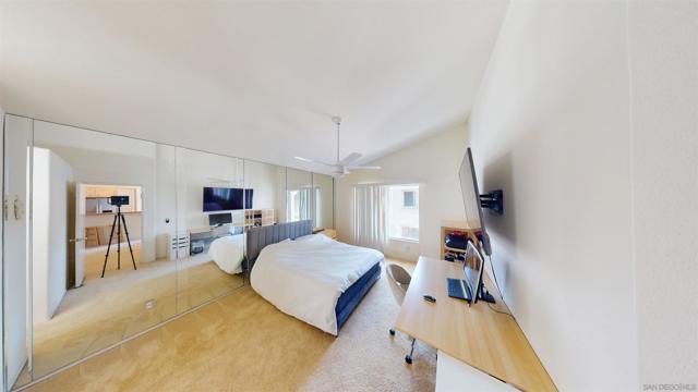 5580 Renaissance Ave, San Diego CA: https://media.crmls.org/mediaz/41544fb2-daca-45b3-9c77-e1fbba33930d.jpg