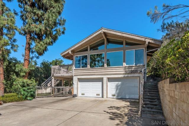 2025 Forester Creek Rd, El Cajon CA: https://media.crmls.org/mediaz/41546b5b-9493-4fb9-8c63-2db6d2053d73.jpg