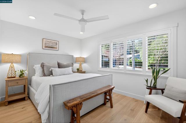 Image 29 of 46 For 393 Colorados Ct