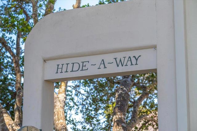 24826 Santa Fe Street, Carmel CA: https://media.crmls.org/mediaz/41548e19-a219-46bd-b974-d94bff8edd29.jpg