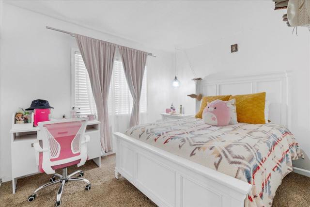 20 Russell Rd Street, Salinas CA: https://media.crmls.org/mediaz/4154a6de-6bf8-42f2-ba39-ced871cd82d3.jpg