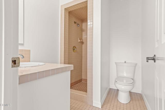 Detail Gallery Image 55 of 68 For 920 Glen Oaks Bld, Pasadena,  CA 91105 - 3 Beds | 3/1 Baths