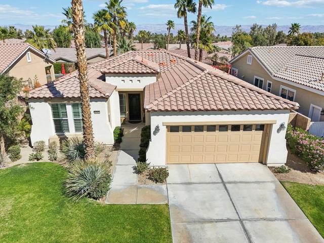 60920 Living Stone Drive, La Quinta CA: https://media.crmls.org/mediaz/4154f587-6d2b-46bd-bb8c-2471e95299bc.jpg