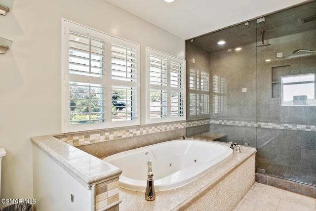 4809 Dunman Avenue, Woodland Hills CA: https://media.crmls.org/mediaz/41565288-5251-4e6e-a4f5-c61e91c778e0.jpg