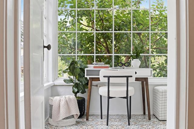 439 Wisnom Avenue, San Mateo CA: https://media.crmls.org/mediaz/415682bd-a264-446a-8063-180c71c2aaba.jpg