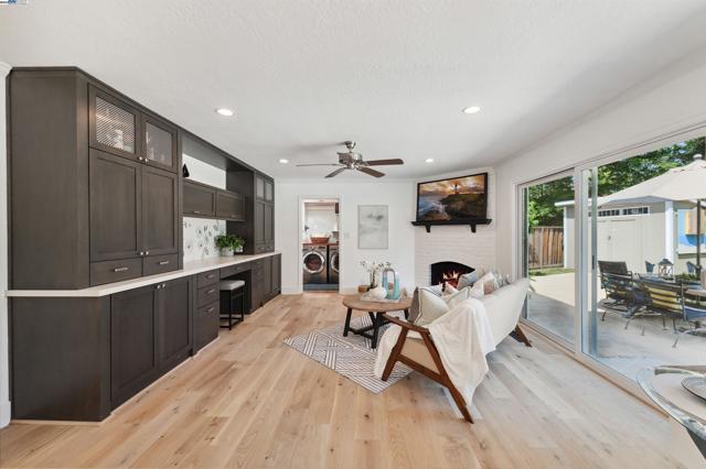 4839 Merganser Ct, Pleasanton CA: https://media.crmls.org/mediaz/4156b12a-ac12-42ae-a5fd-ec1f83c72c4c.jpg
