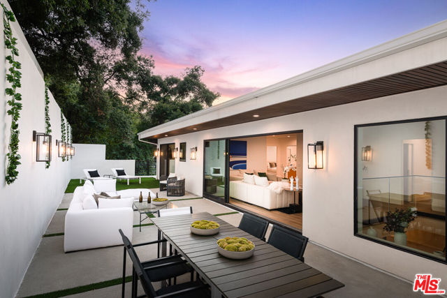 9836 Yoakum Drive, Beverly Hills CA: https://media.crmls.org/mediaz/4156f2d3-2487-47a8-8177-bc21da4dae3f.jpg