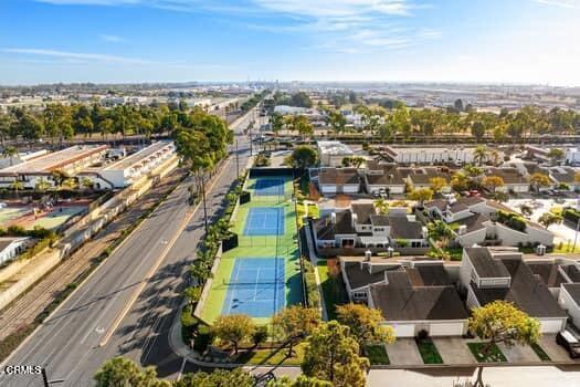 476 Harbor Lights Lane, Port Hueneme CA: https://media.crmls.org/mediaz/4157887a-96c4-4f49-898b-828aee47a287.jpg