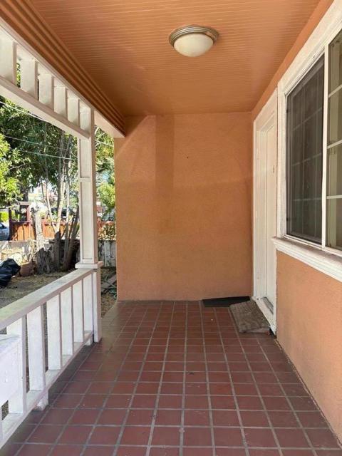 255 S 24th Street, San Jose CA: https://media.crmls.org/mediaz/41587003-af28-4d0d-8f0c-7799634193a0.jpg