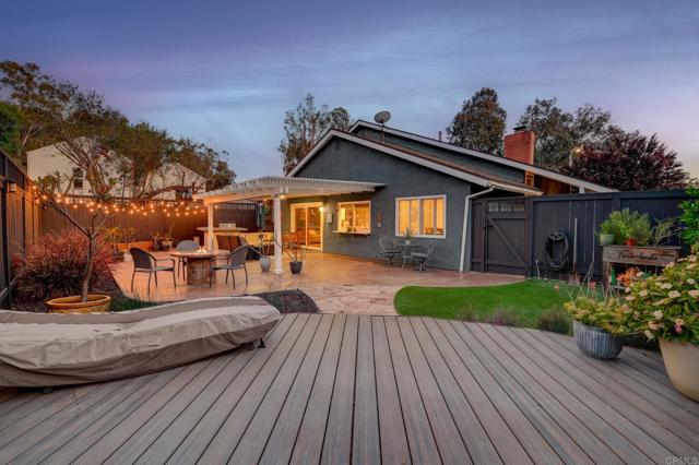 Detail Gallery Image 13 of 30 For 9947 Mesa Madera Dr, San Diego,  CA 92131 - 4 Beds | 3 Baths