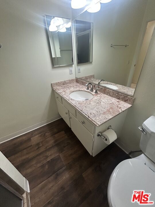 4700 Natick Avenue, Sherman Oaks CA: https://media.crmls.org/mediaz/415a55fb-fee8-41ca-af5e-da1f0df5a00d.jpg
