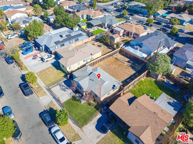 2120 Grape Avenue, Compton, California 90222, 2 Bedrooms Bedrooms, ,1 BathroomBathrooms,Single Family Residence,For Sale,Grape,25500689