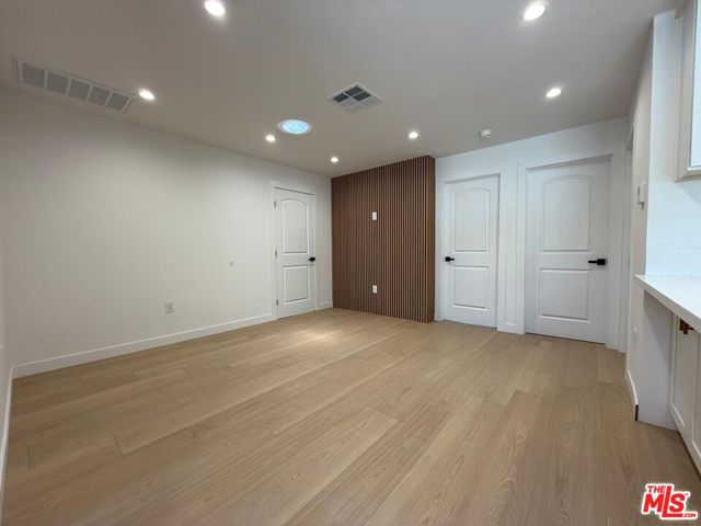 5759 1/2 Lemp Avenue, North Hollywood CA: https://media.crmls.org/mediaz/415ba665-6c7f-4025-aad7-4abb88efa94f.jpg