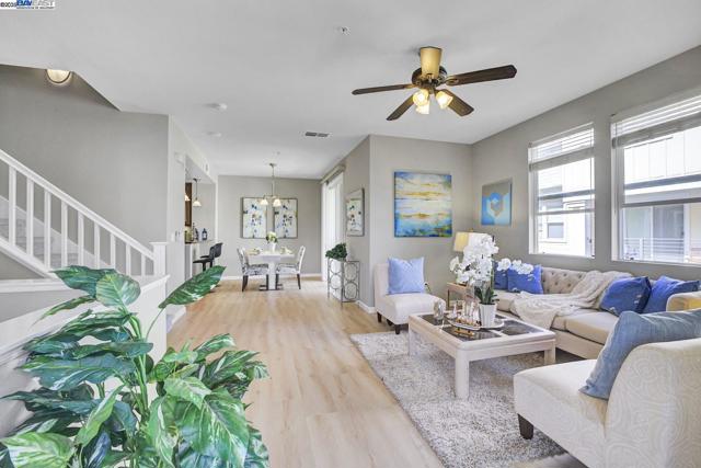 40702 Greystone Ter, Fremont CA: https://media.crmls.org/mediaz/415bec87-79f6-43ed-bcad-e2723a40ba99.jpg