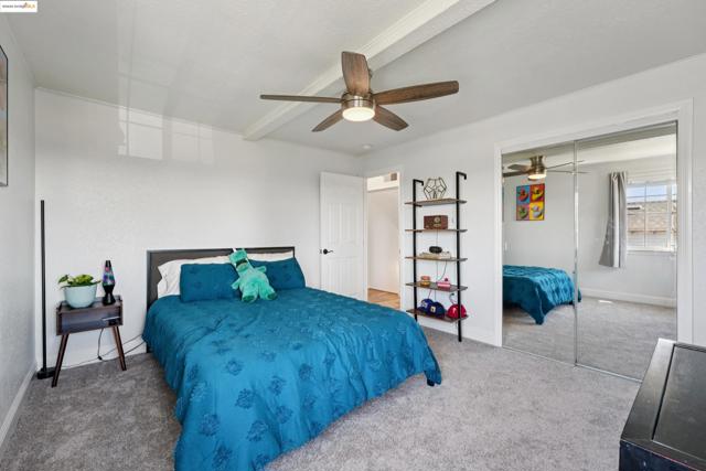 17324 Ehle St, Castro Valley CA: https://media.crmls.org/mediaz/415f51ae-b0c3-4c00-bbb6-33a4292c0891.jpg