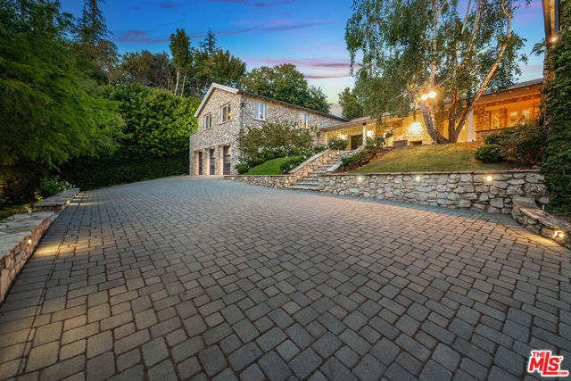 Drew Fenton | 422 Parkwood Drive Los Angeles CA | MLS: 7209274