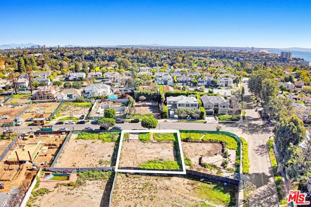 515 Chapala Drive, Pacific Palisades CA: https://media.crmls.org/mediaz/415fddf0-8a0c-4e87-aa9f-00ff7fced68b.jpg