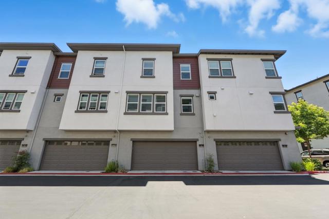 895 De Guigne Drive, Sunnyvale CA: https://media.crmls.org/mediaz/416063a4-7132-45a7-96ef-ab524378ea30.jpg