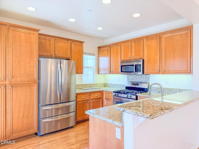 Detail Gallery Image 8 of 36 For 8262 Onyx St, Ventura,  CA 93004 - 2 Beds | 2 Baths