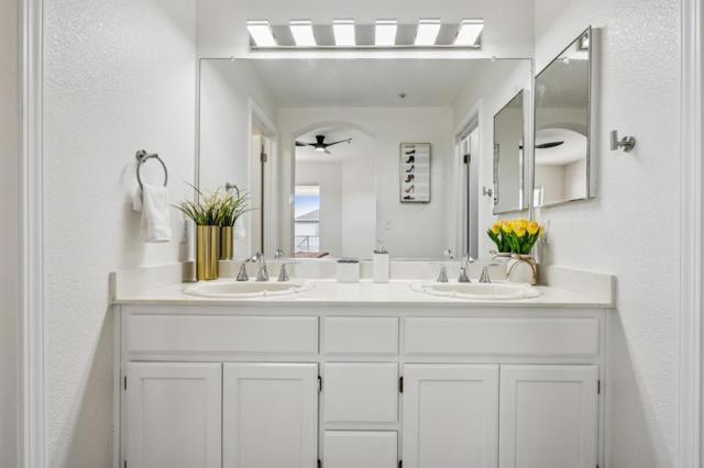 200 Baltic Circle, Redwood City CA: https://media.crmls.org/mediaz/4160c29c-69a6-4e90-963c-0e6d89355092.jpg