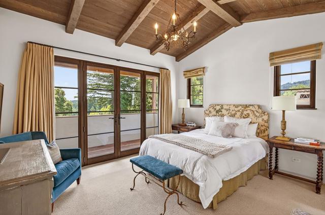 180 Farm Road, Woodside CA: https://media.crmls.org/mediaz/416137ca-25f1-476c-8544-24d2adb738f4.jpg
