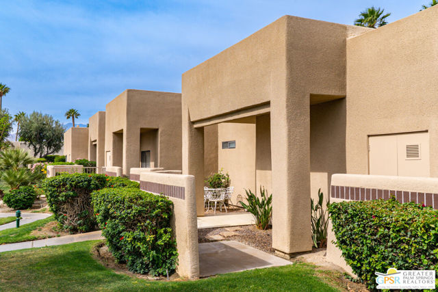 67676 Lagos Way, Cathedral City CA: https://media.crmls.org/mediaz/41626cd4-d170-4ef3-a209-aec0d4fa1a3f.jpg