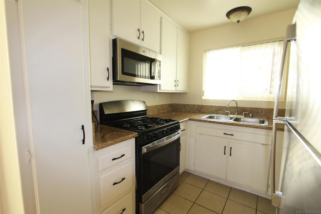1021 Essex Street - photo 4
