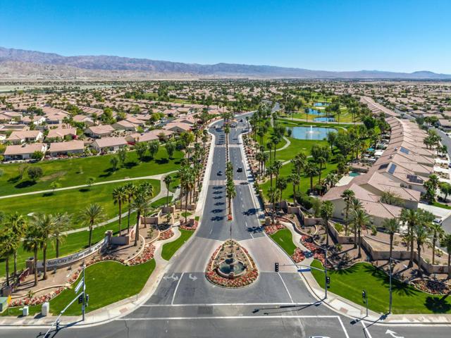 80086 Camino Santa Elise, Indio CA: https://media.crmls.org/mediaz/4165a278-25f8-47f8-aa91-cd97ebf220ef.jpg