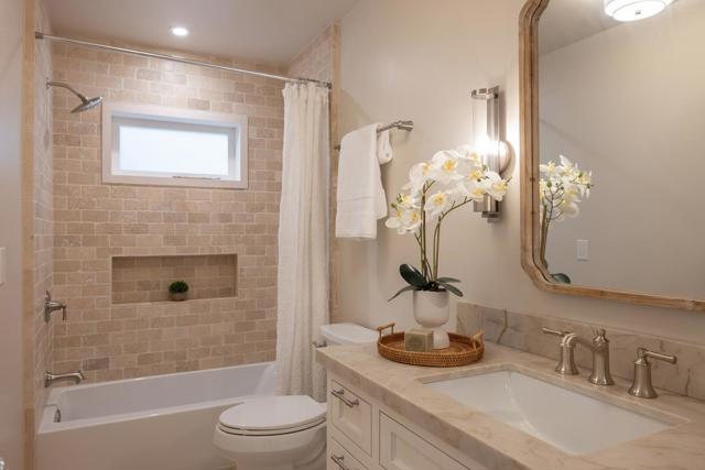 0 Mission 4 NE of 10th Avenue, Carmel CA: https://media.crmls.org/mediaz/4165a4f1-877a-40ed-9fb8-e101f7899e96.jpg