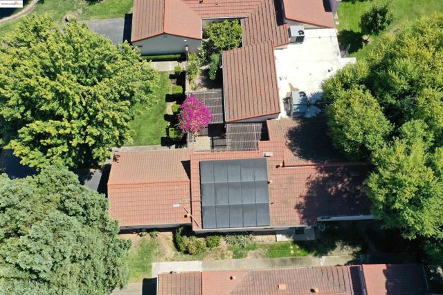 Aerial view of property and surrounding area