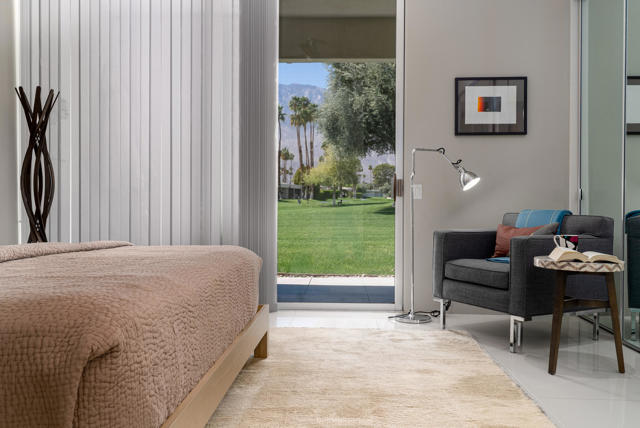 26 Lakeview Circle, Palm Springs CA: https://media.crmls.org/mediaz/416b2a15-a3a0-4750-9dcd-f5b9a3e3cc98.jpg