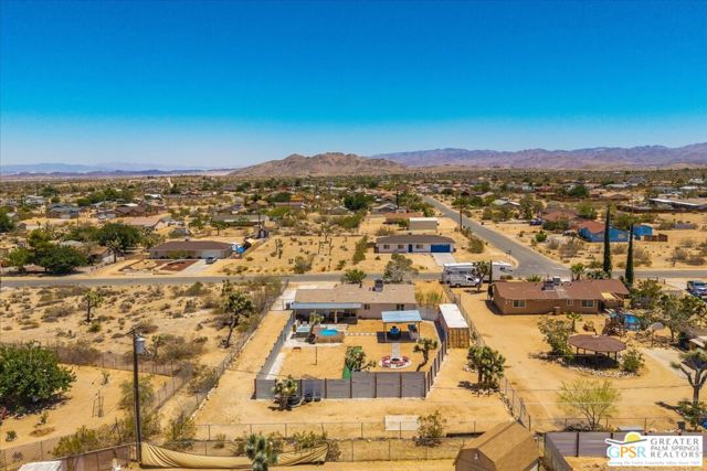3662 Balsa Avenue, Yucca Valley CA: https://media.crmls.org/mediaz/416bb08f-419b-47e6-a957-b7b10d3d1ecc.jpg