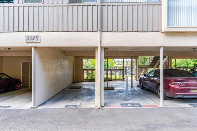 2345 Paloma Ct, Pinole CA: https://media.crmls.org/mediaz/416c4bff-cf4c-4d8a-b8f5-91dd4193bb3a.jpg