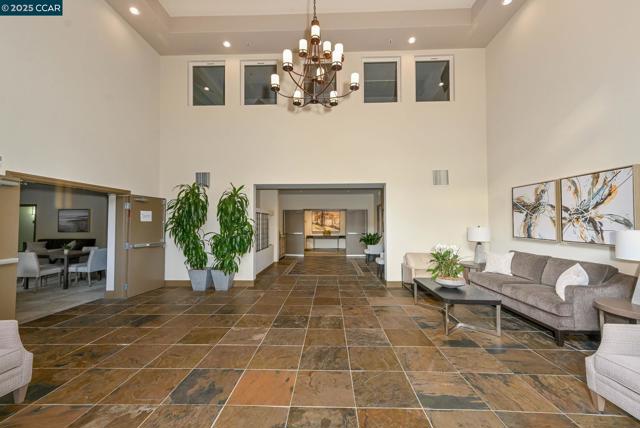 1800 Alma Ave, Walnut Creek CA: https://media.crmls.org/mediaz/416ce3d0-a00e-44a2-a7df-d5cb83a35212.jpg