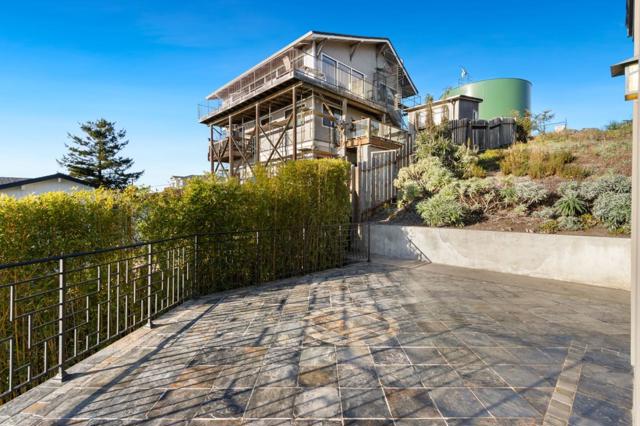 107 Dolphine Avenue, El Granada CA: https://media.crmls.org/mediaz/416d38a0-68c6-4b0b-9d9f-6466dc754720.jpg