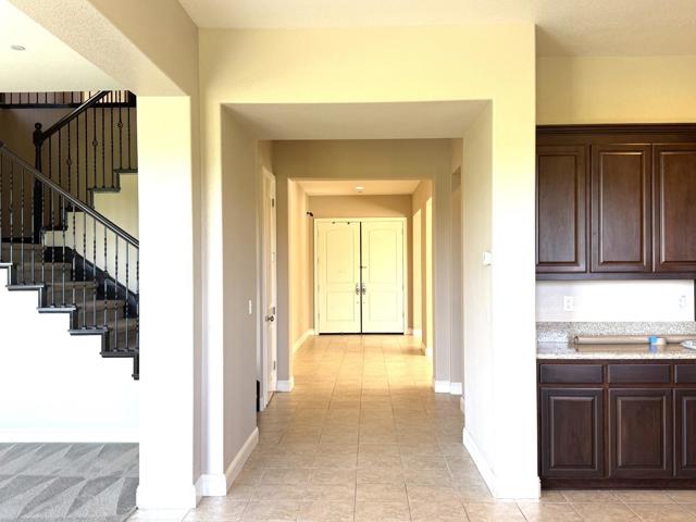 7862 Ridgeline Place, Dublin CA: https://media.crmls.org/mediaz/416d44a2-9013-46b6-a65c-579a9f75a75e.jpg