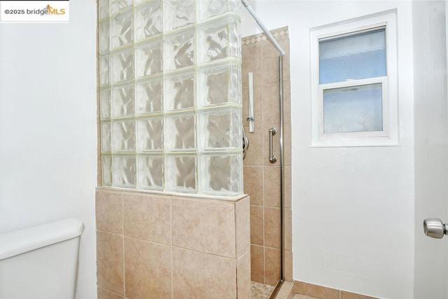 1205 Putnam Street, Antioch CA: https://media.crmls.org/mediaz/416ed3da-9b6d-42f7-84c9-32a0f19f752e.jpg