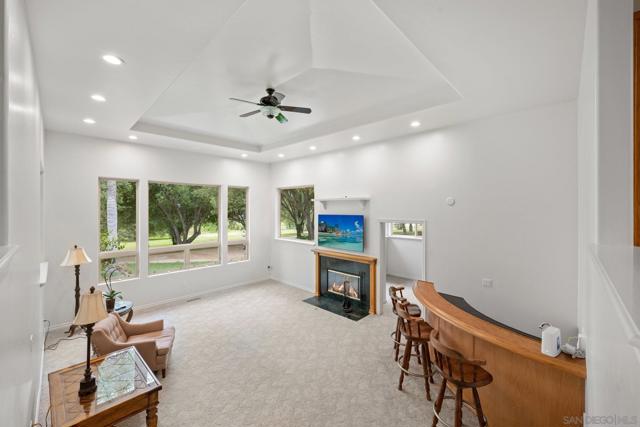 15847 Mac Tan Ln, Valley Center CA: https://media.crmls.org/mediaz/416ed99c-db9a-4b93-93f8-65dbe20d97db.jpg