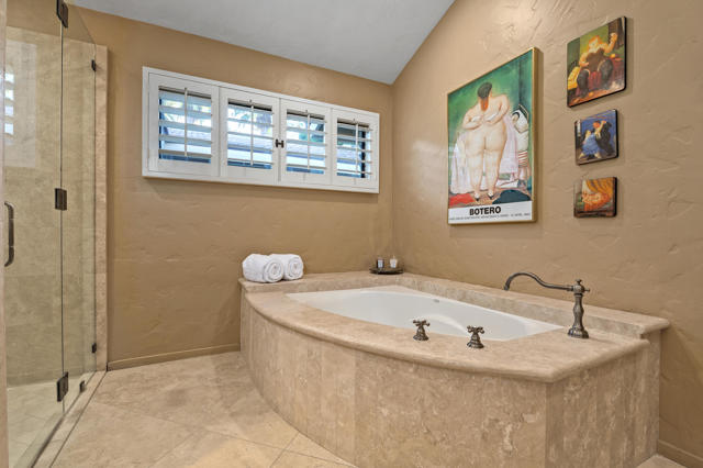 402 Running Springs Drive, Palm Desert, CA 92211