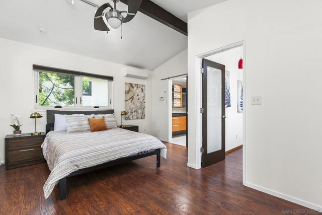2619 Montclair Street, San Diego CA: https://media.crmls.org/mediaz/417014b0-1a5c-476e-bb0c-10a1cf76328b.jpg