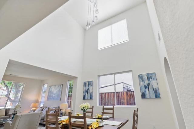 2342 Winchester Loop, Discovery Bay CA: https://media.crmls.org/mediaz/41702a1b-7bd4-438d-8073-e81194fd033d.jpg