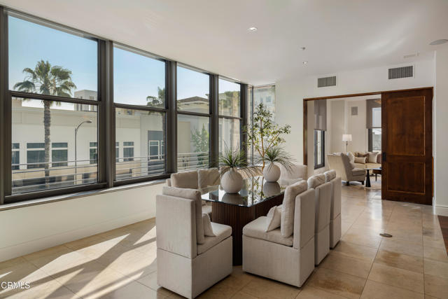 Detail Gallery Image 15 of 74 For 345 E Colorado Bld #302,  Pasadena,  CA 91101 - 3 Beds | 4/1 Baths