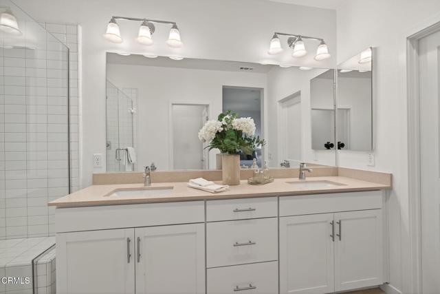 139 Farmhouse Drive, Simi Valley CA: https://media.crmls.org/mediaz/41713b80-2739-4738-9575-0cfc28e0417b.jpg