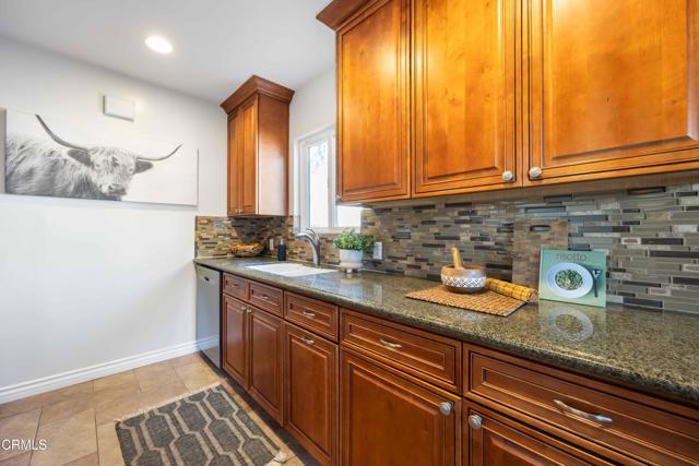 Detail Gallery Image 12 of 39 For 10051 Breidt Ave, Tujunga,  CA 91042 - 3 Beds | 1 Baths